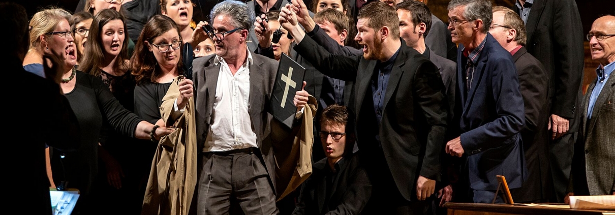 Szene aus der Aufführung Gestatten Herr und Frau Herzogenberg Vocalensemble auf der Bühne